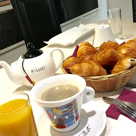 Victoria Hotel 3*