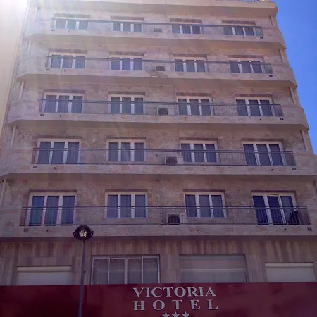 Victoria 3*